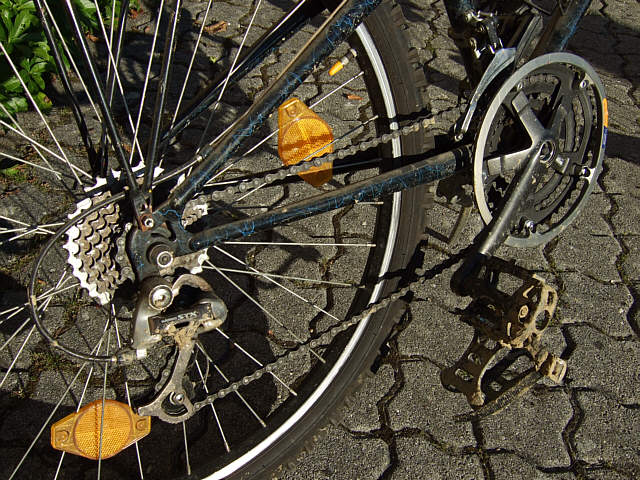 Fahrrad (Tretlager, Kettenräder) zerlegen, aber wie ? Bike Fahrrad (Tretlager, Kettenräder) zerlegen, aber wie ? Bike